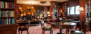 UK: Over 200 top lawyers sign petition calling on London’s Garrick Club to scrap men-only membership policy