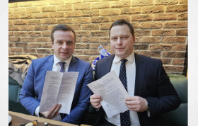 UK/Serbia: British Barrister Michael Polak & Serbian lawyer Çedomir Stojkoviq detained at Belgrade Airport after filing criminal complaint