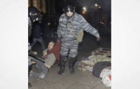 Ukraine: Investigators Say Local Law-Enforcers Behind Maidan Protester Deaths Not Russian Snipers