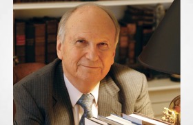 ABA Honors Professor for Lifetime of Work A. E. Dick Howard ’61 Recognized for ‘Significant and Far-Reaching’ Contributions to the Law