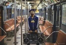 UK: Ban passengers playing loud music on public transport, say Tories