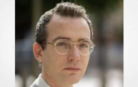 El Pais Article: Joshua Schroeder, the first lawyer sanctioned by Trump Administration for defending a migrant, now fights for judicial independence