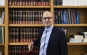 Dean of UALR law school seeks deanship of University of Arkansas-Fayetteville law school