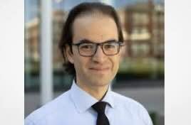 Law professor banned over Israel comments sues university