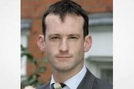 UK: Goaded barrister  F. Hoar calls X opponent 'ugly whore',, reports himself to Bar Standards Authority
