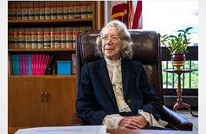USA: 98-year-old federal judge suspended for mental fitness appeals to Supreme Court..