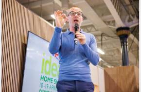 UK: Martin Lewis warns dog owners over liability rules