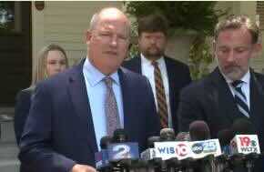 Alex Murdaugh's Lawyers Hold Press Conference After Overturned Conviction