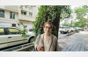 Iranian Lawyer Nasrin Sotoudeh Says Agents Beat Her in Detention Center