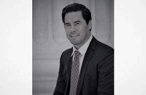Iowa lawyer faces licensing sanctions and criminal charges of sexual abuse