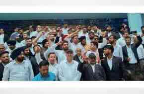 India: Lawyers protest over bid to arrest colleague in High Court premises